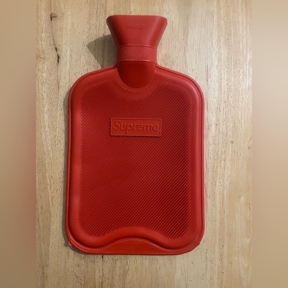 Supreme hot water bottle - Picture 1 of 3
